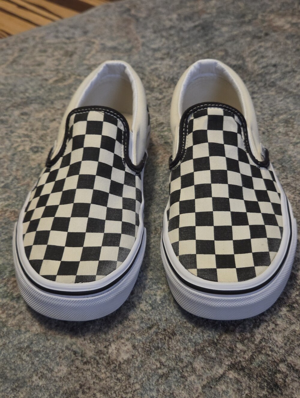 TitleVans Classic Slip-On Checkerboard Black/White - Size Men 5.5 / Women 7